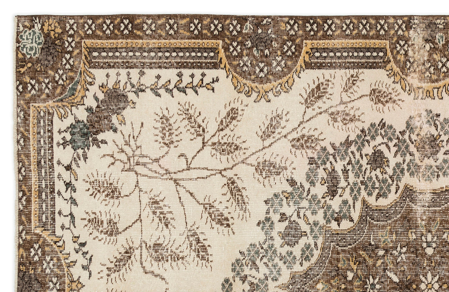 Vazeas - Vintage Medallion Rug - 5'6 X 8'7