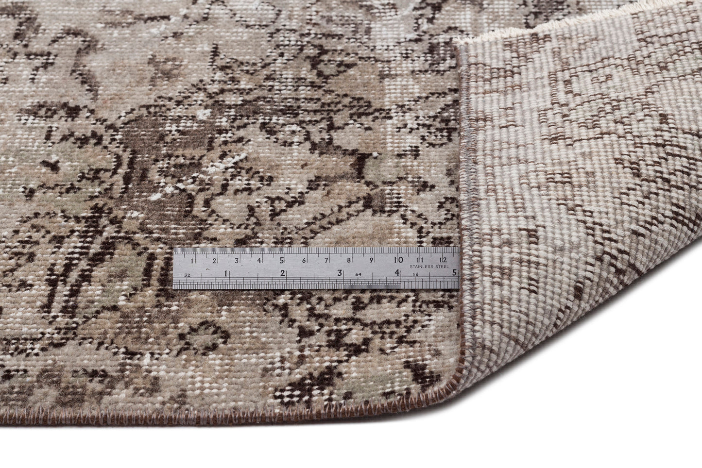 Lufeas - Vintage Distressed Rug - 5'4 X 9'2