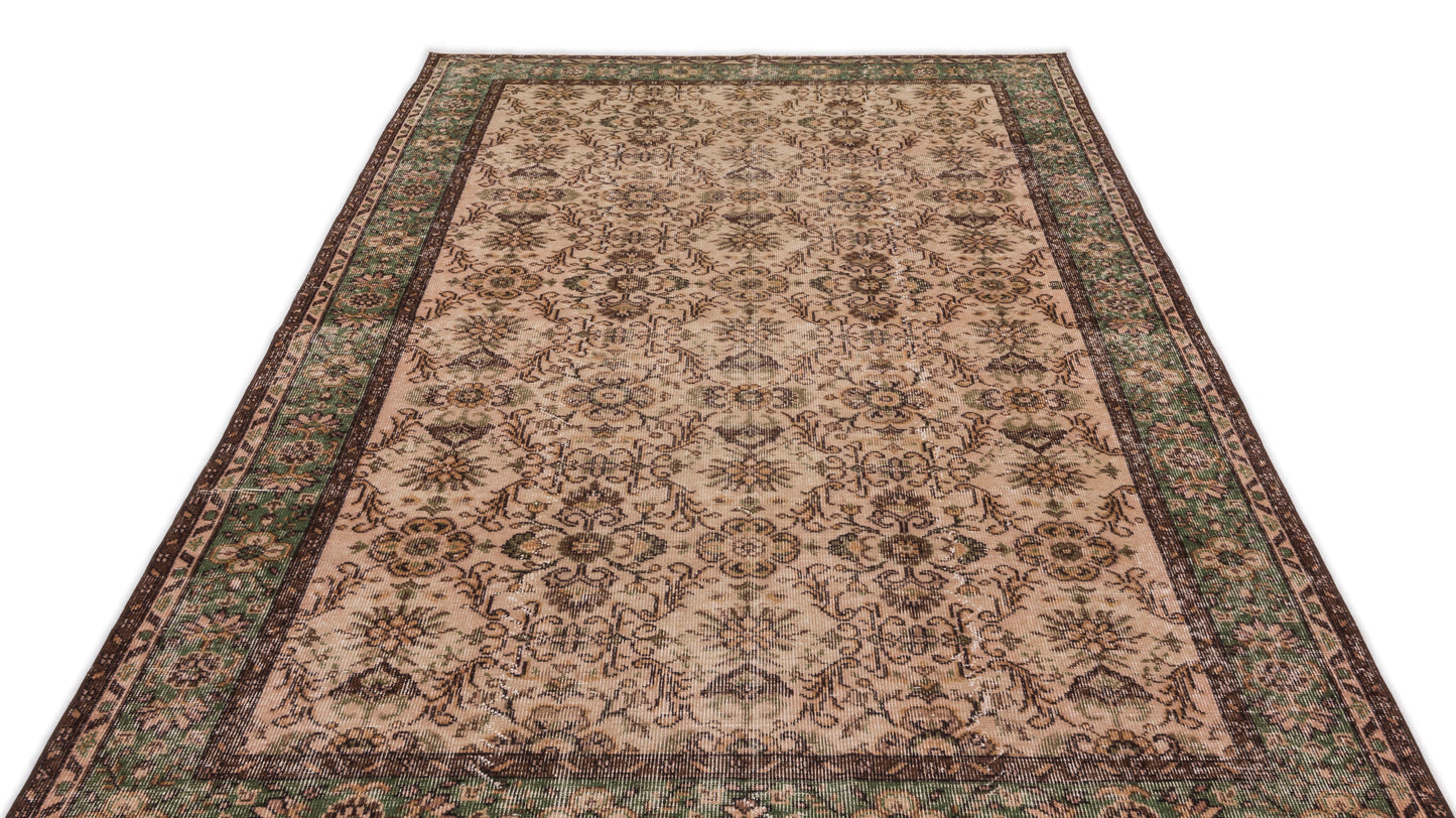 Rehais - Vintage Floral Rug - 5'8 X 9'7
