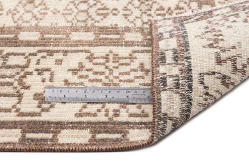 Load image 1 in gallery view. Kidaen - Vintage Medallion Rug - 6'0 X 9'6