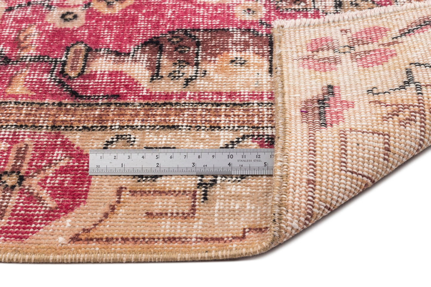 Deata - Vintage Medallion Rug - 5'4 X 9'6