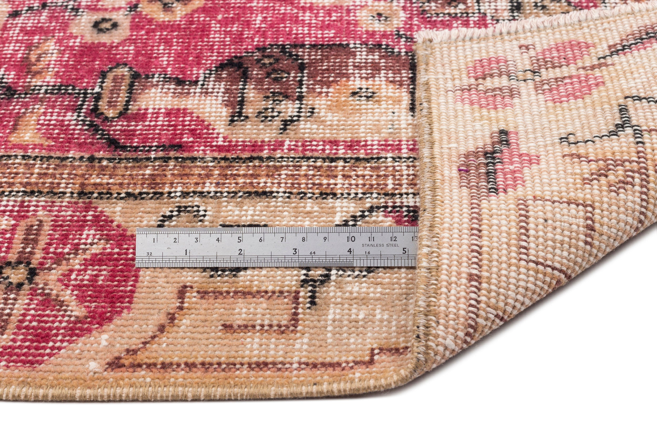 Deata - Vintage Medallion Rug - 5'4 X 9'6
