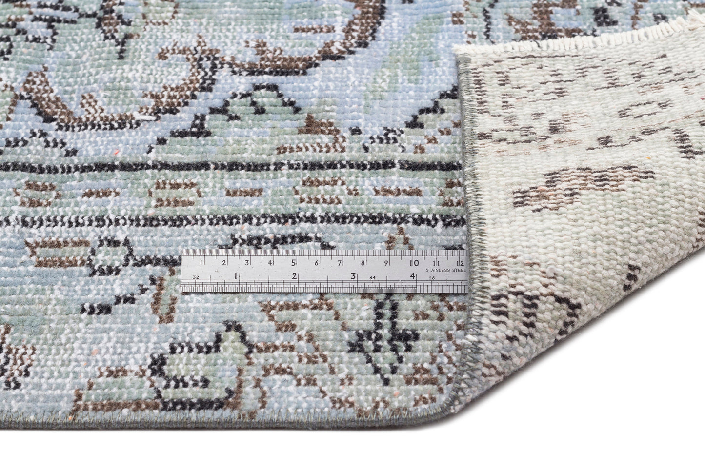 Piloen - Vintage Medallion Rug - 5'5 X 8'11