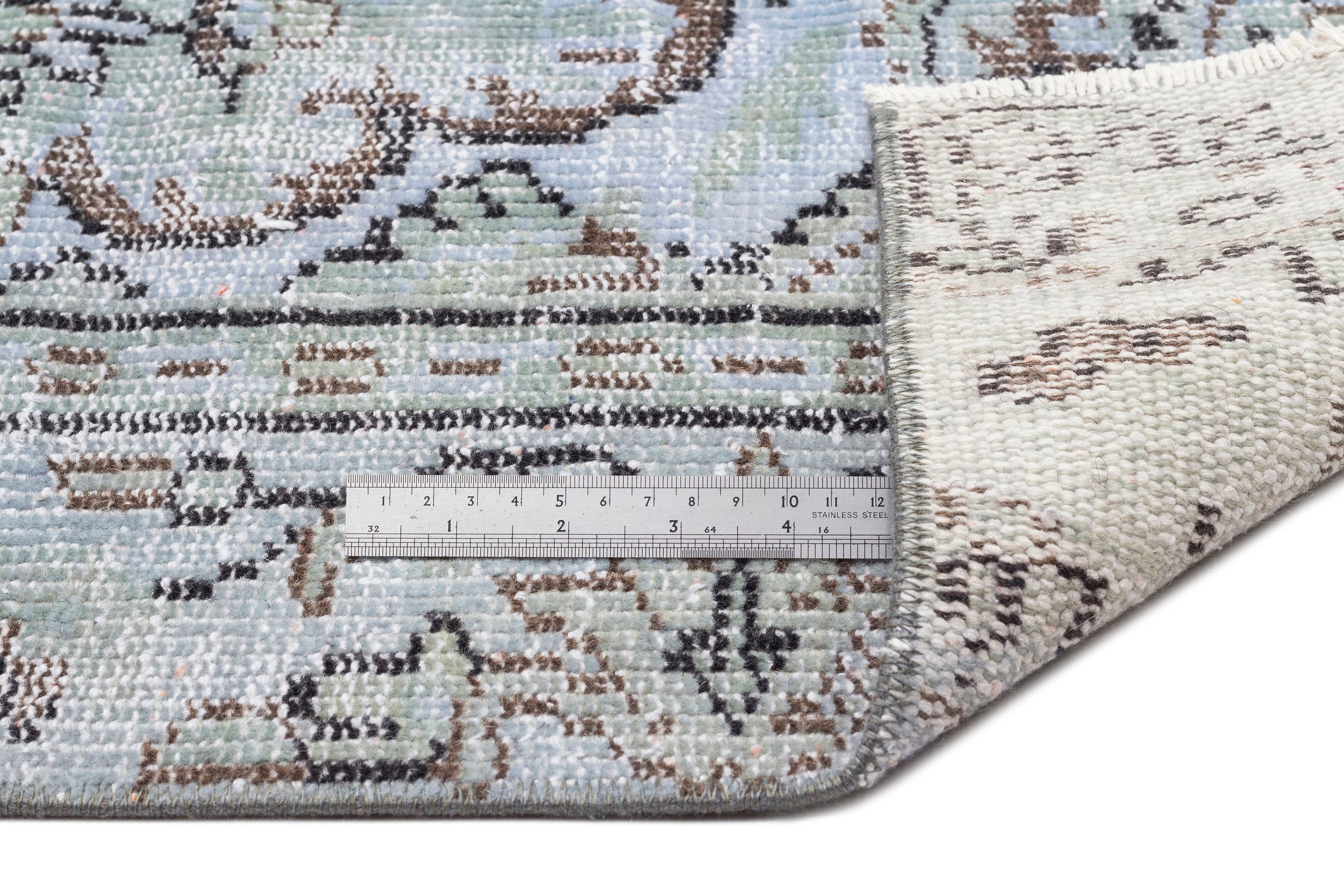 Piloen - Vintage Medallion Rug - 5'5 X 8'11