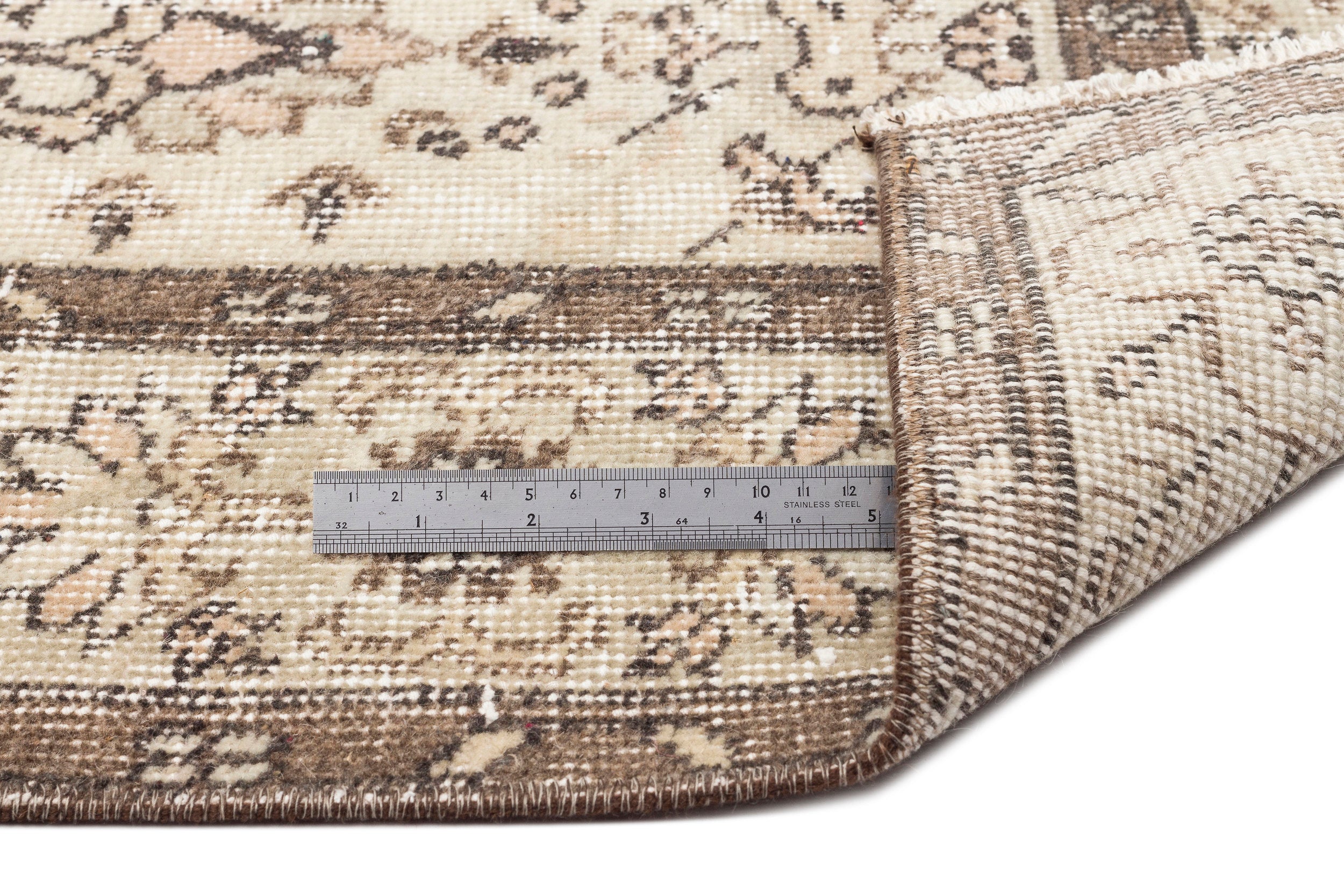 Branail - Vintage Floral Rug - 5'9 X 9'1
