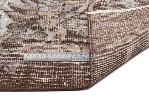 Load image 1 in gallery view. Bloazaos - Vintage Medallion Rug - 6'0 X 9'9