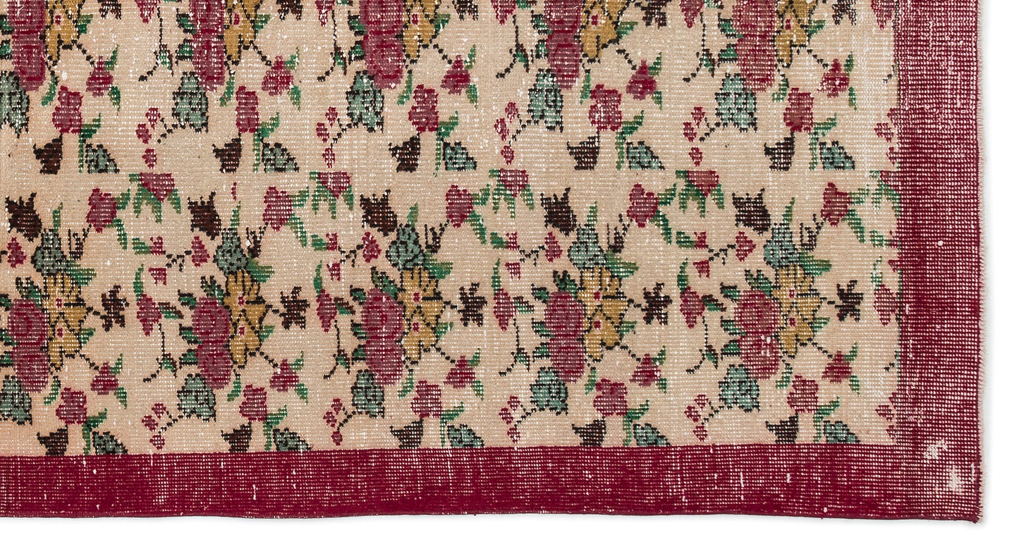 Bubuna - Vintage Floral Rug - 5'3 X 9'9