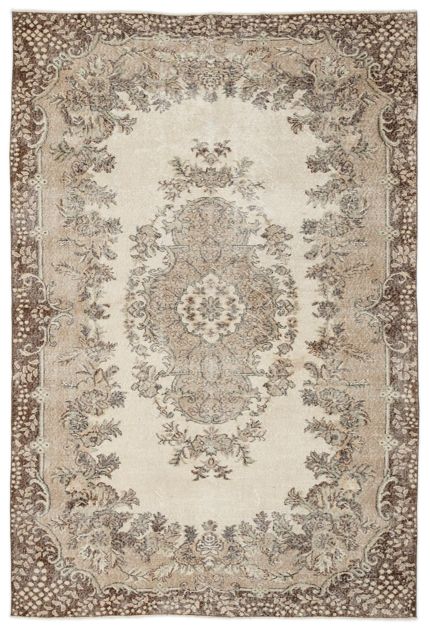 Thois - Vintage Medallion Rug - 6'5 X 9'9