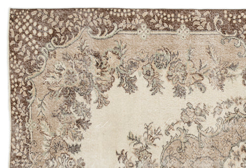Load image 1 in gallery view. Thois - Vintage Medallion Rug - 6'5 X 9'9