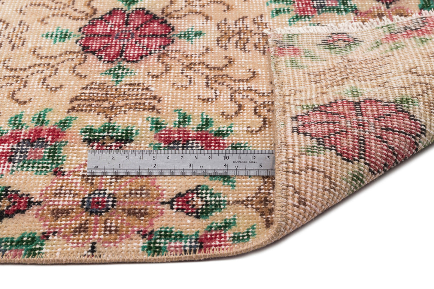 Behaya - Vintage Floral Rug - 5'5 X 9'6