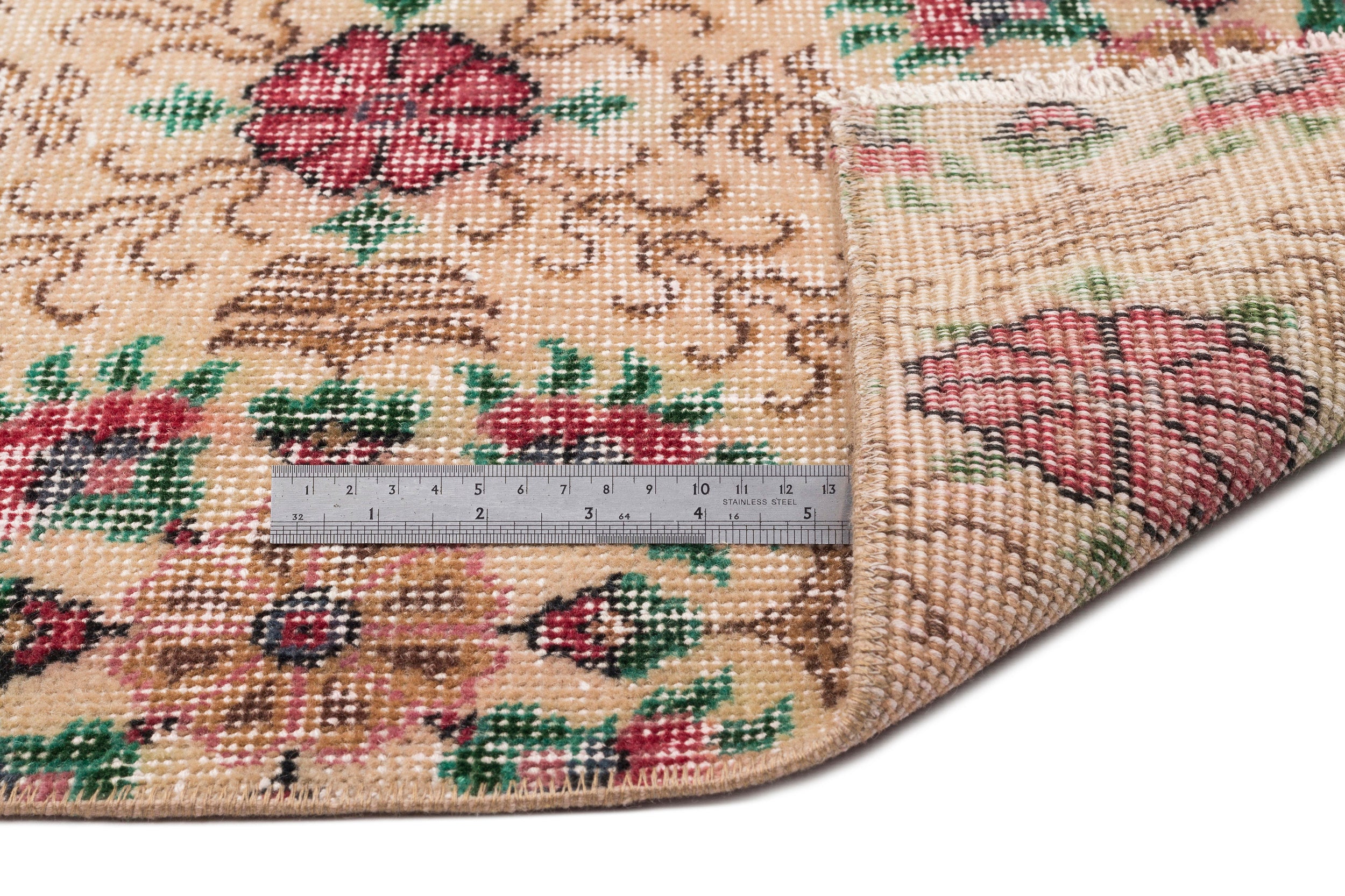 Behaya - Vintage Floral Rug - 5'5 X 9'6