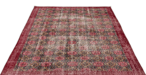 Load image 1 in gallery view. Cupona - Vintage Floral Rug - 5'5 X 8'5