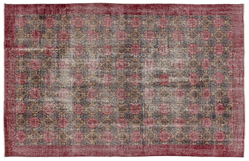 Load image 1 in gallery view. Cupona - Vintage Floral Rug - 5'5 X 8'5