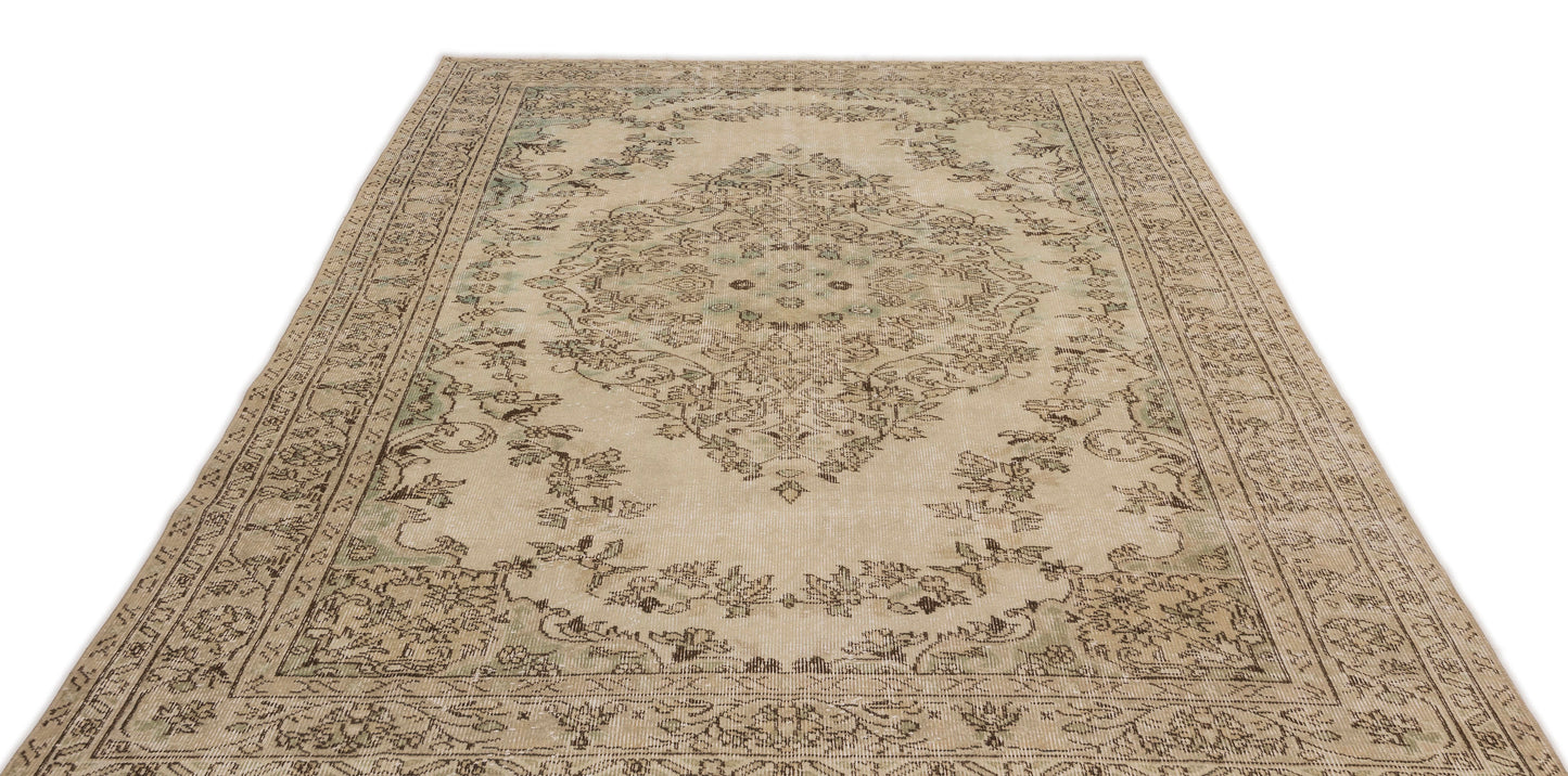 Mamail - Vintage Medallion Rug - 6'4 X 9'7