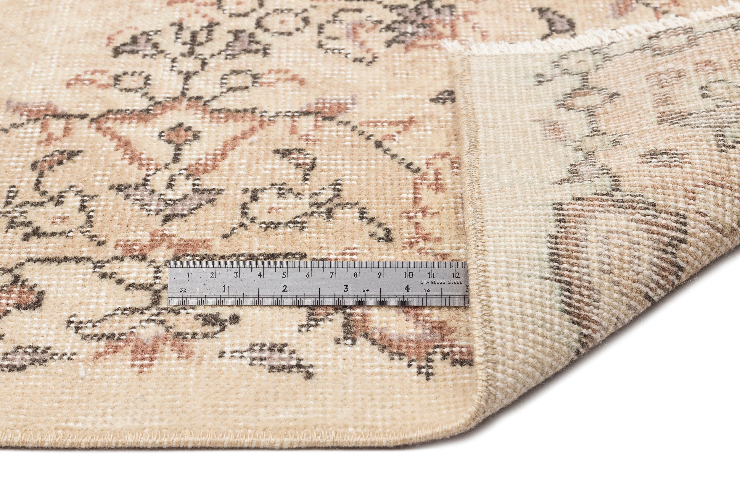 Dogoor - Vintage Medallion Rug - 5'8 X 9'4