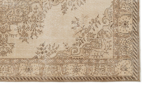 Load image 1 in gallery view. Sloen - Vintage Medallion Rug - 5'7 X 9'6