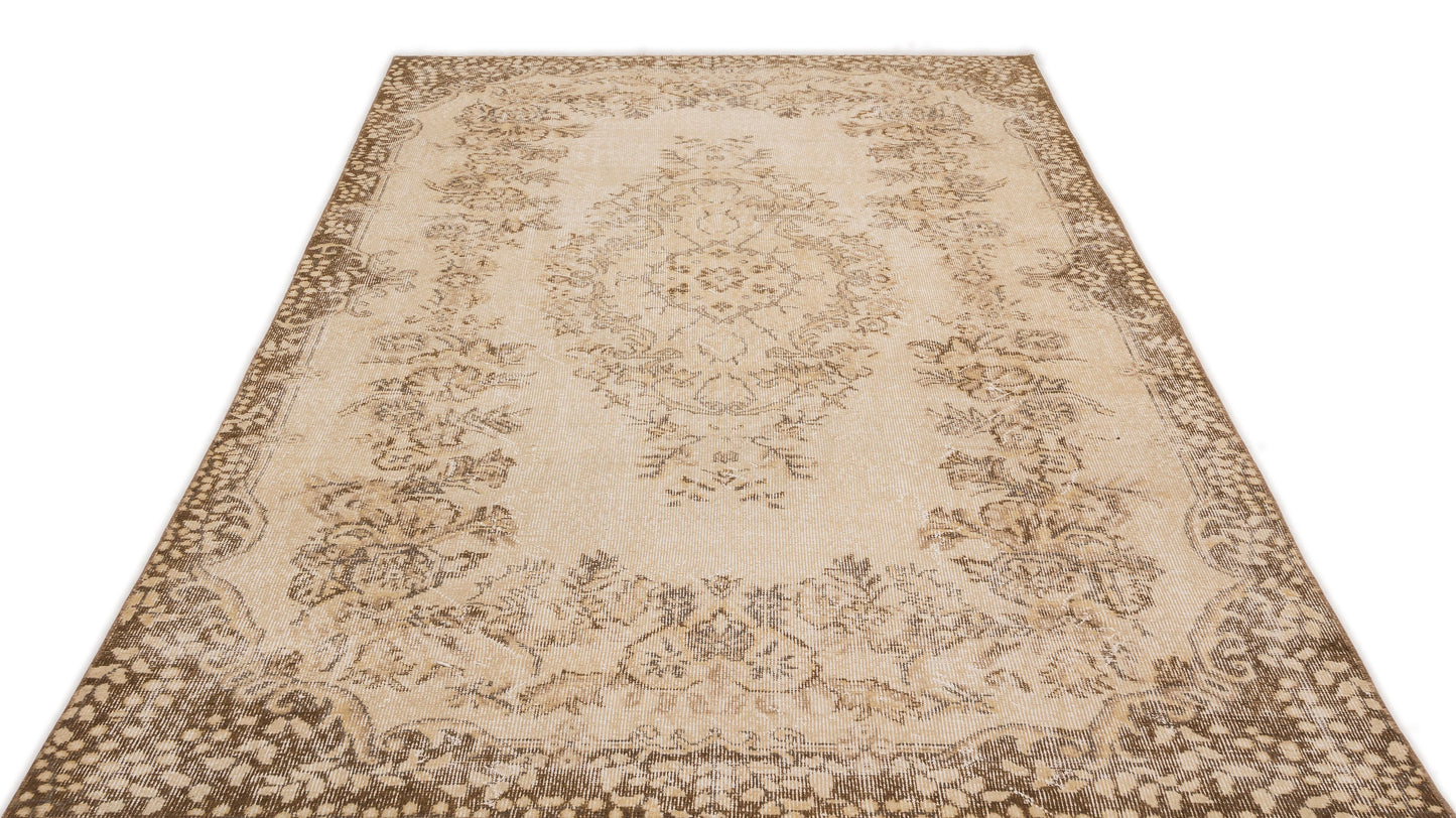 Badean - Vintage Medallion Rug - 5'6 X 9'6
