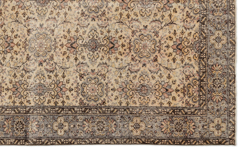 Load image 1 in gallery view. Tureil - Vintage Floral Rug - 6'2 X 9'8