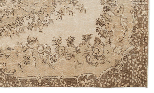 Load image 1 in gallery view. Gludaus - Vintage Medallion Rug - 5'7 X 9'5