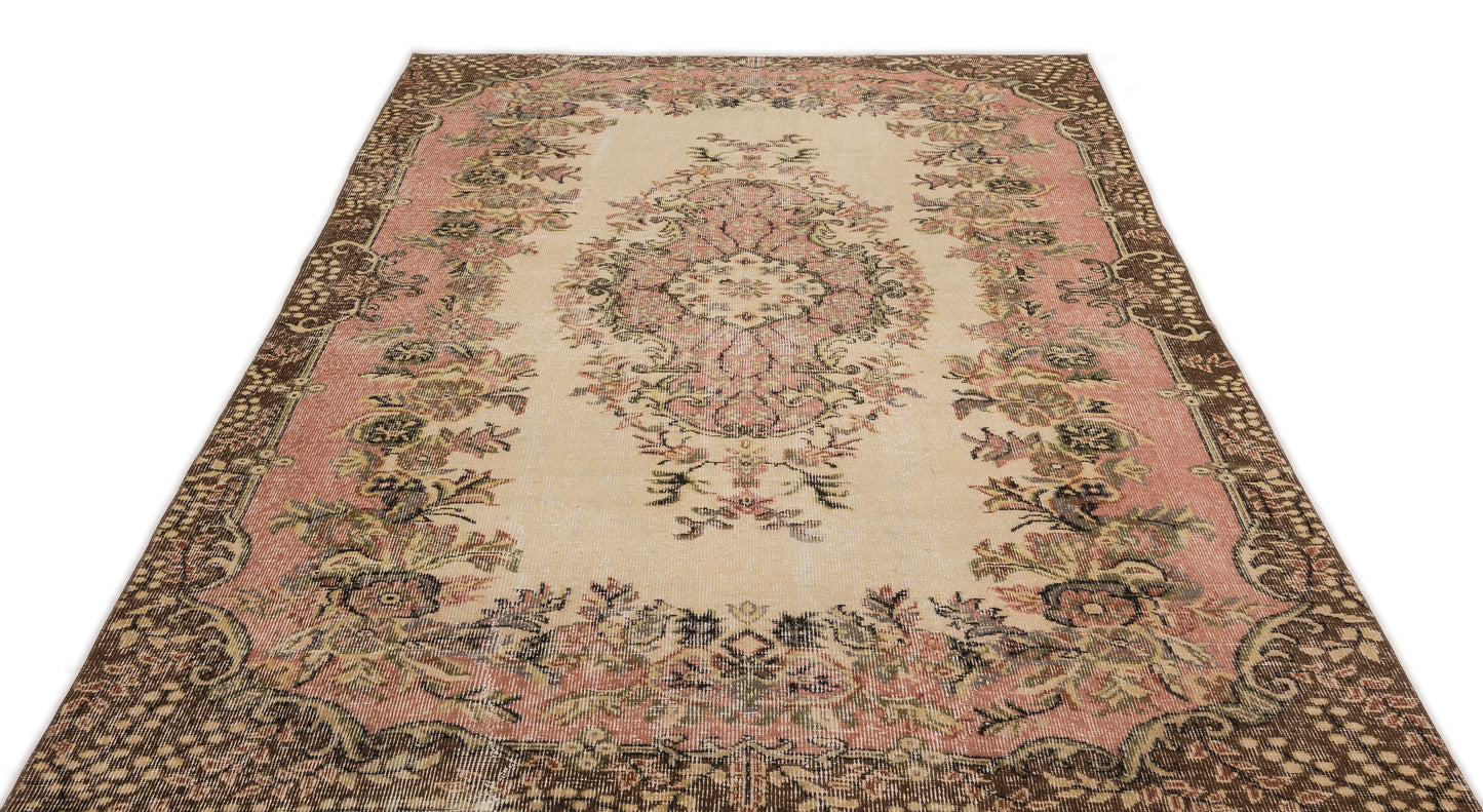Fradoan - Vintage Medallion Rug - 5'9 X 9'7