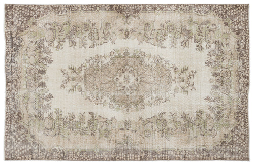 Load image 1 in gallery view. Slova - Vintage Medallion Rug - 5'7 X 8'6