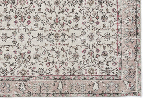 Load image 1 in gallery view. Zausoen - Vintage Floral Rug - 5'10 X 8'5
