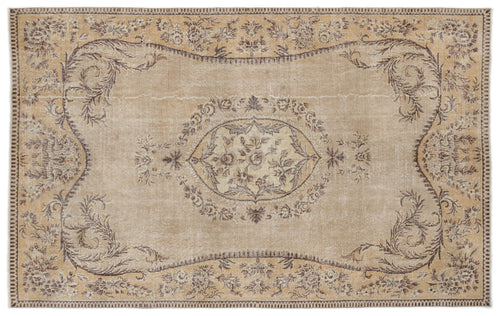 Load image 1 in gallery view. Kaura - Vintage Medallion Rug - 6'1 X 9'8