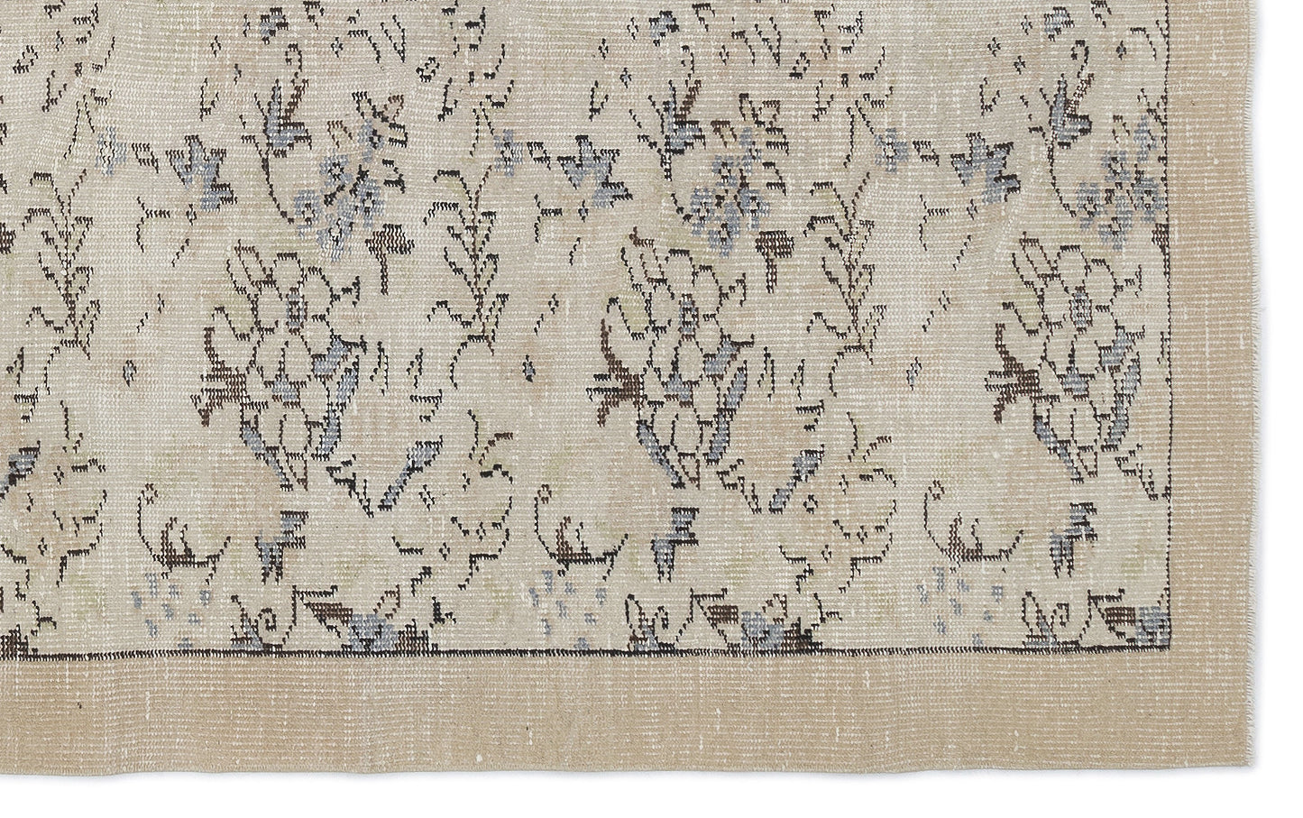 Preas - Vintage Floral Rug - 5'5 X 8'8