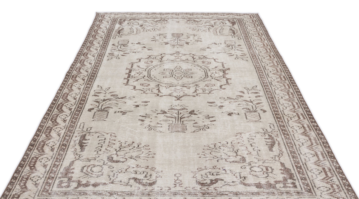 Rafuda - Vintage Medallion Rug - 5'11 X 9'9
