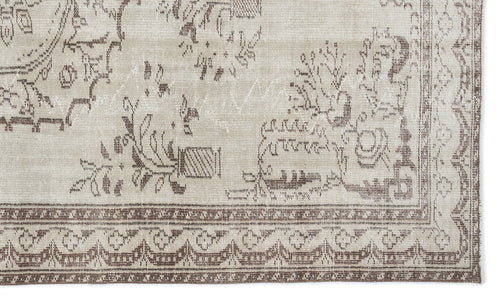 Load image 1 in gallery view. Rafuda - Vintage Medallion Rug - 5'11 X 9'9