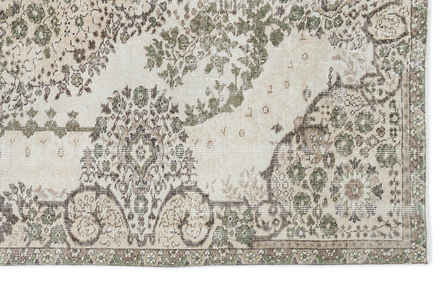 Rolea - Vintage Medallion Rug - 5'5 X 8'7