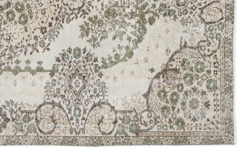 Load image 1 in gallery view. Rolea - Vintage Medallion Rug - 5'5 X 8'7