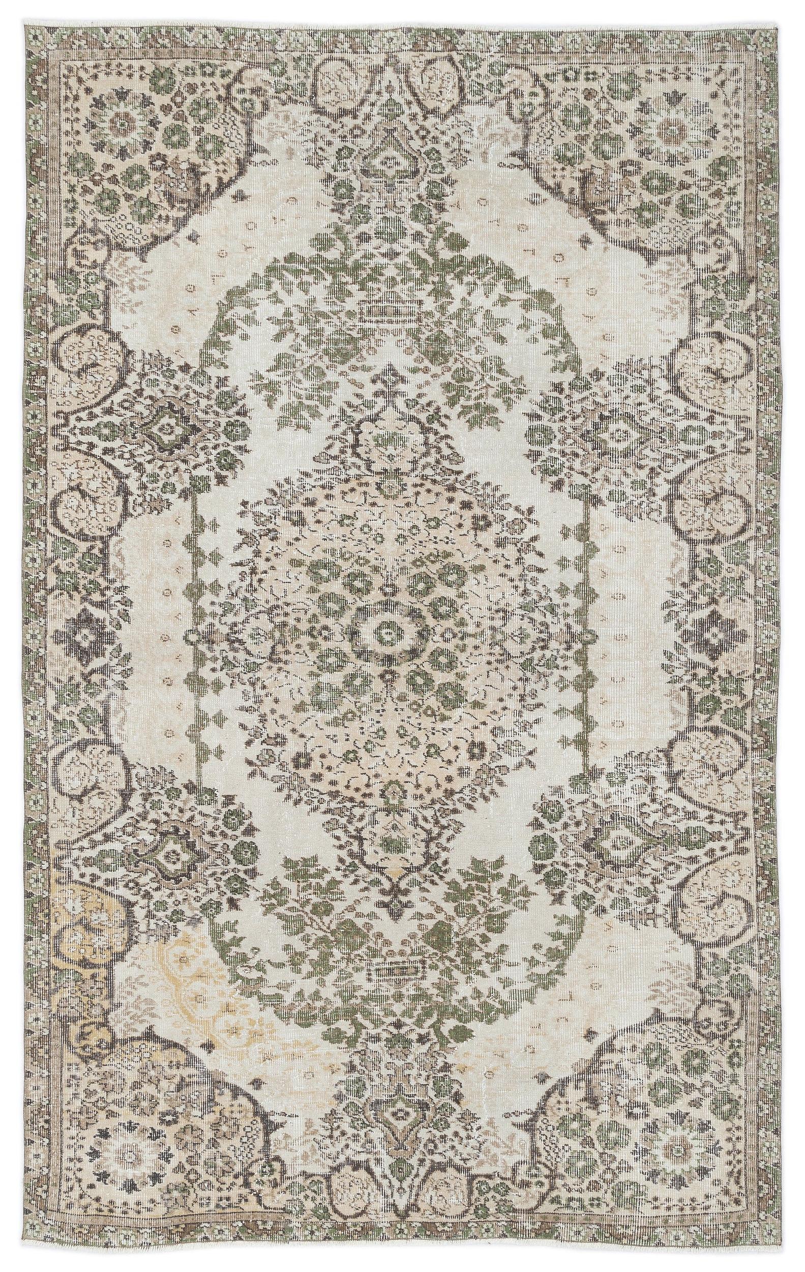 Rolea - Vintage Medallion Rug - 5'5 X 8'7