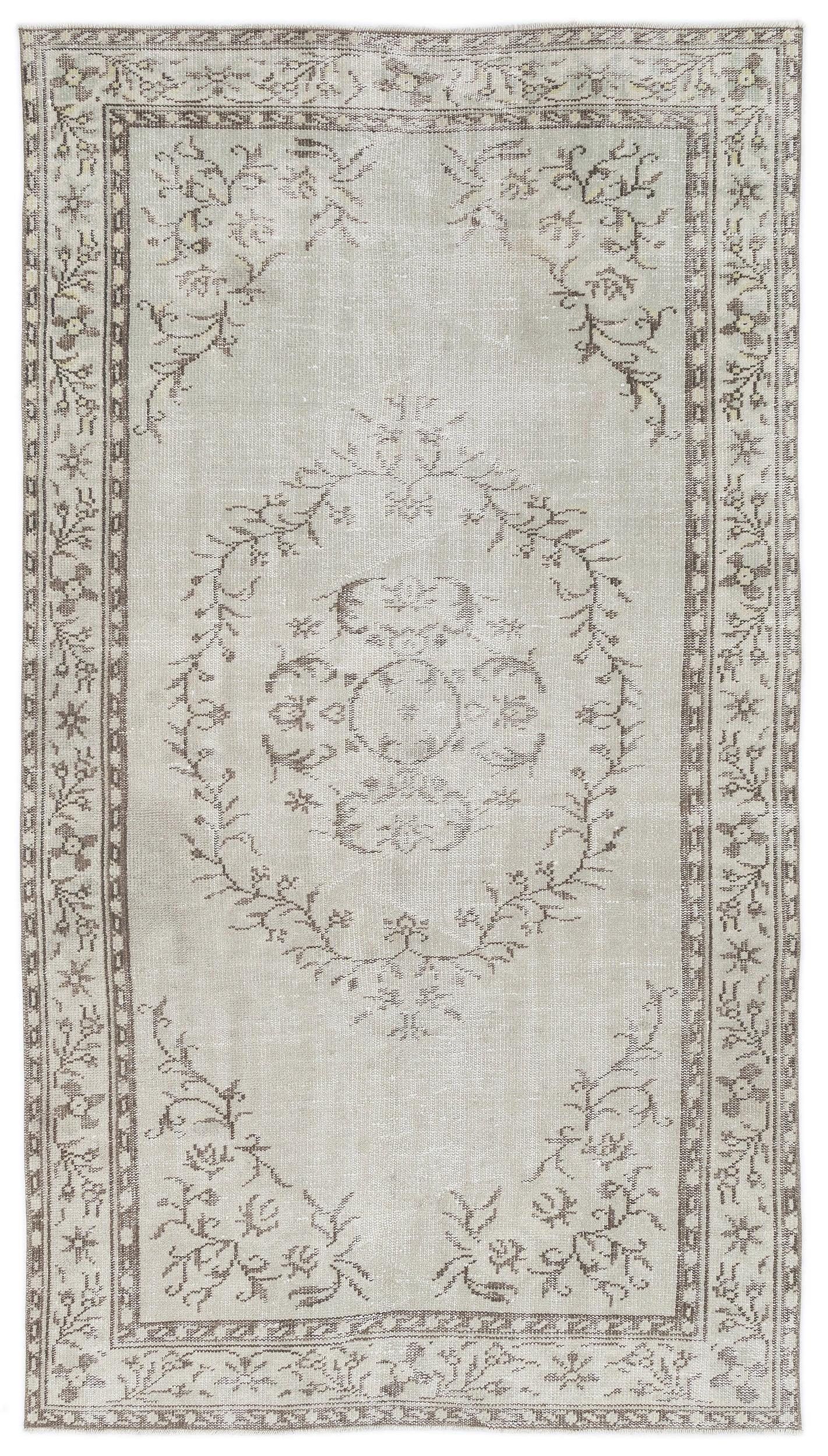 Fleas - Vintage Medallion Rug - 4'11 X 8'10