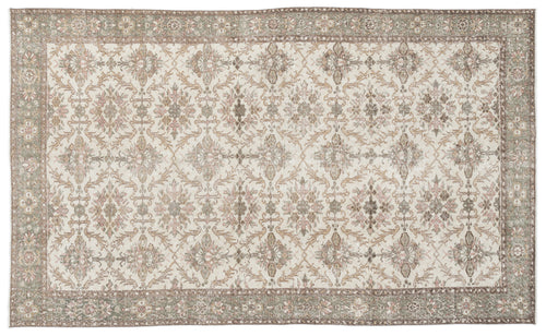 Load image 1 in gallery view. Cauta - Vintage Floral Rug - 6'1 X 10'0