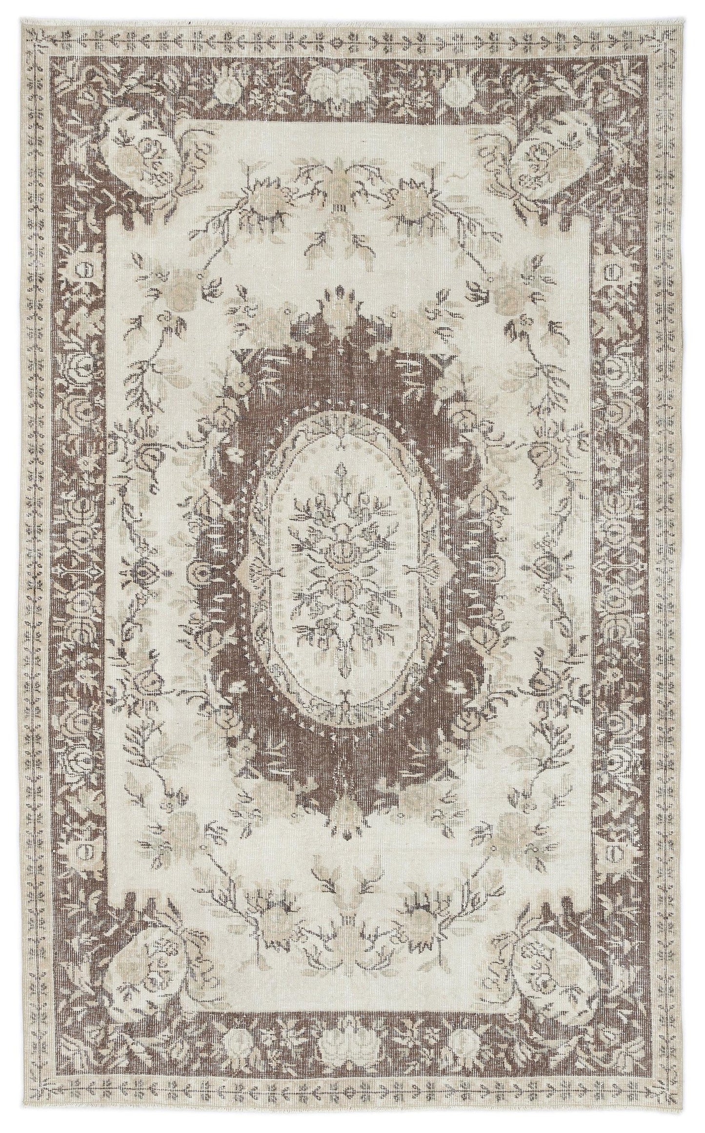 Grehoen - Vintage Medallion Rug - 5'6 X 8'11