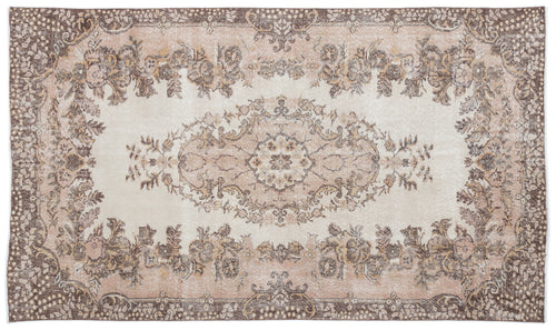 Load image 1 in gallery view. Cimema - Vintage Medallion Rug - 5'9 X 9'10