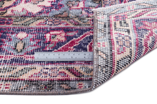 Load image 1 in gallery view. Kikeis - Vintage Medallion Rug - 5'11 X 9'3