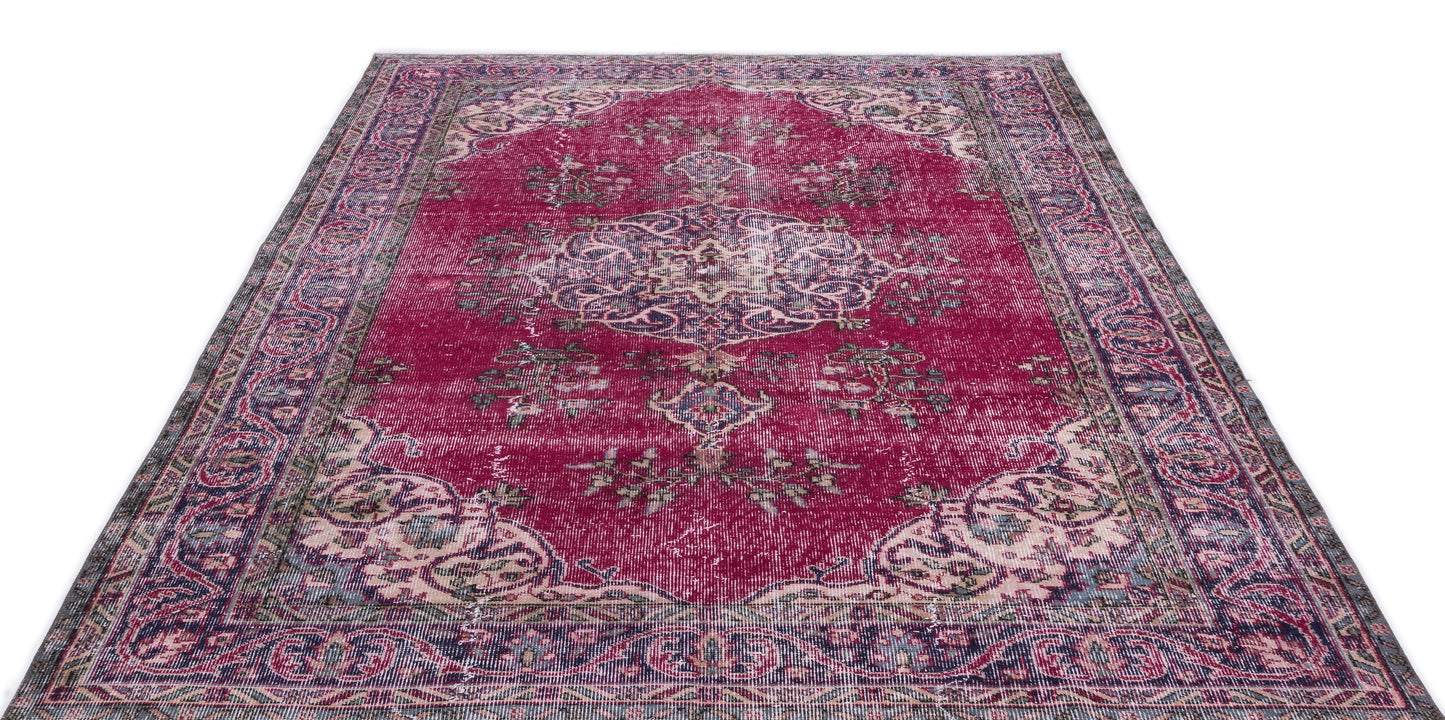 Kikeis - Vintage Medallion Rug - 5'11 X 9'3