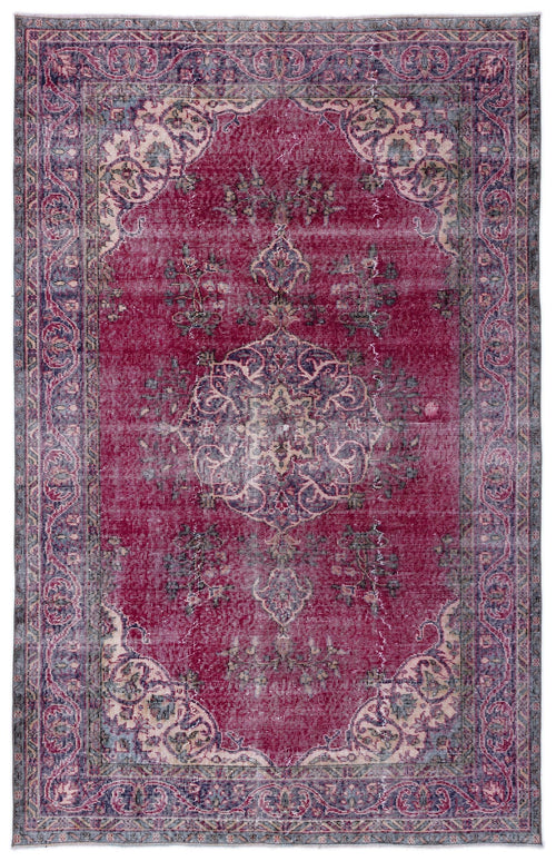 Load image 1 in gallery view. Kikeis - Vintage Medallion Rug - 5'11 X 9'3