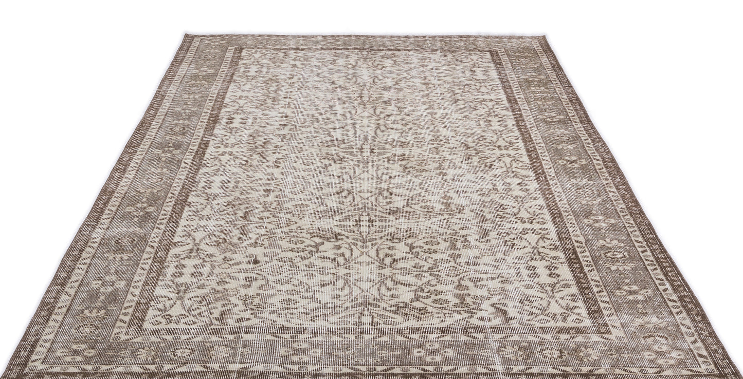 Shelira - Vintage Floral Rug - 5'9 X 8'11