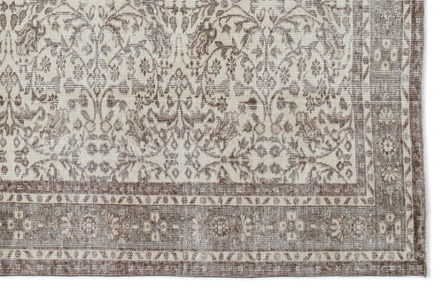 Load image 1 in gallery view. Shelira - Vintage Floral Rug - 5'9 X 8'11