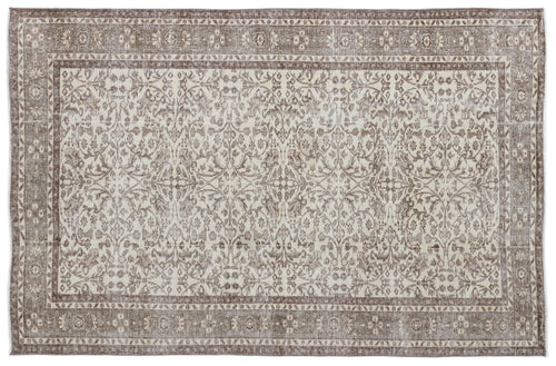 Load image 1 in gallery view. Shelira - Vintage Floral Rug - 5'9 X 8'11