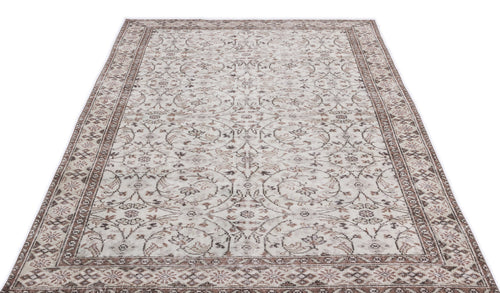 Load image 1 in gallery view. Hoasa - Vintage Floral Rug - 4'9 X 8'7