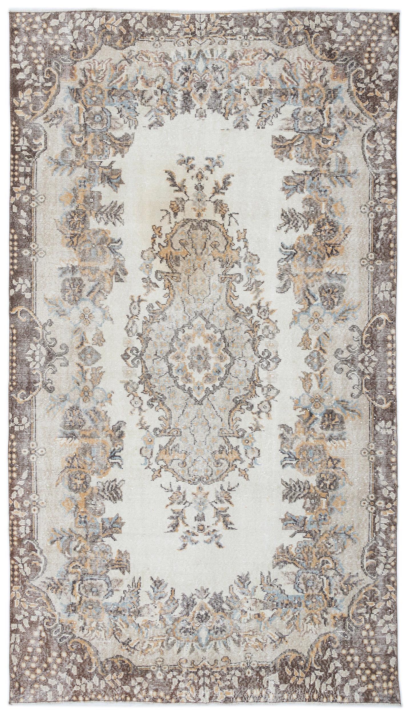 Froil - Vintage Medallion Rug - 5'6 X 9'7