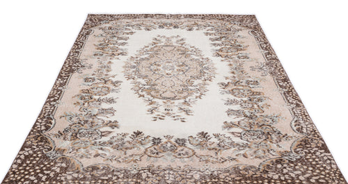 Load image 1 in gallery view. Liomoan - Vintage Medallion Rug - 5'5 X 8'11