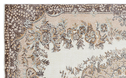 Load image 1 in gallery view. Liomoan - Vintage Medallion Rug - 5'5 X 8'11