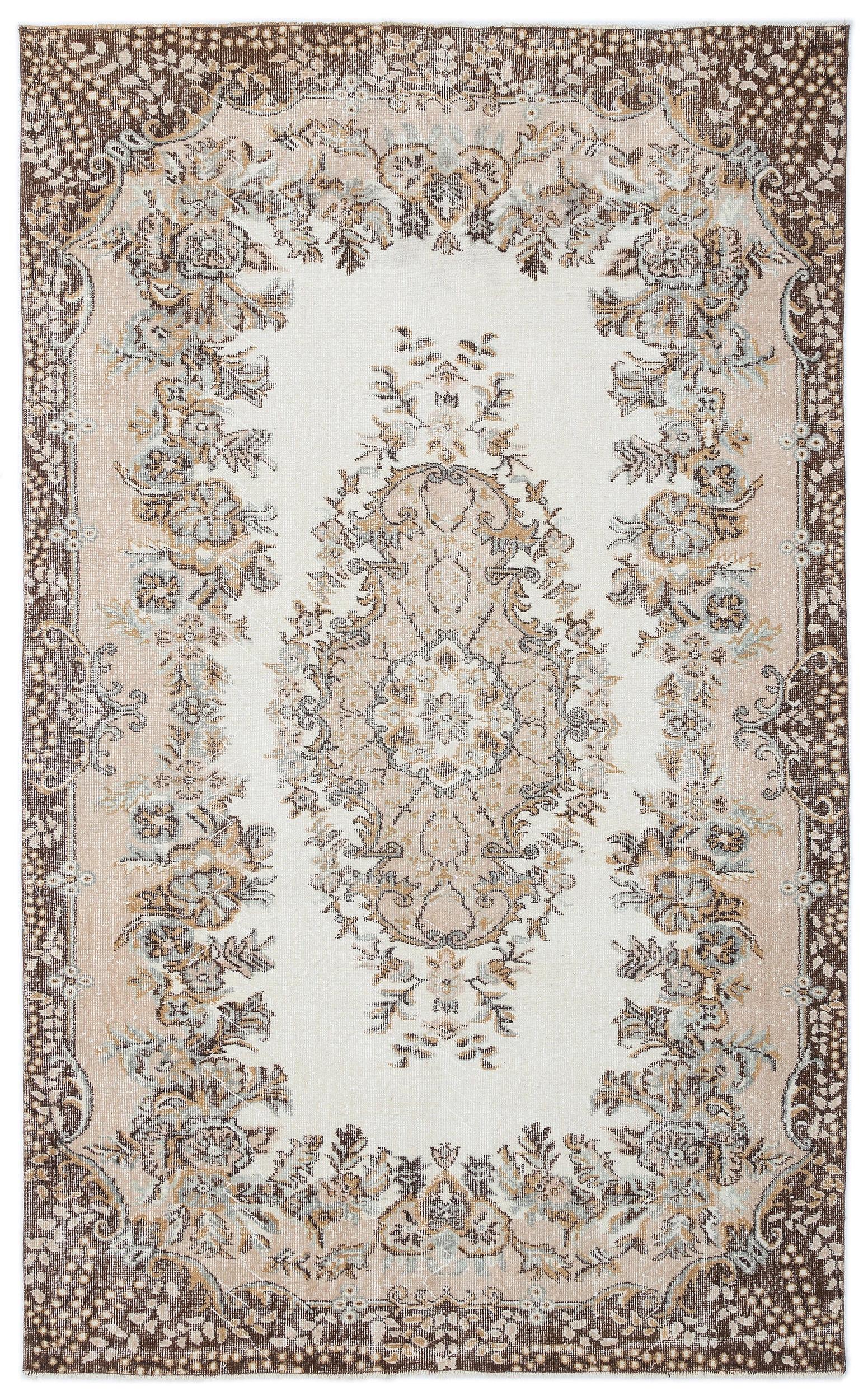 Liomoan - Vintage Medallion Rug - 5'5 X 8'11