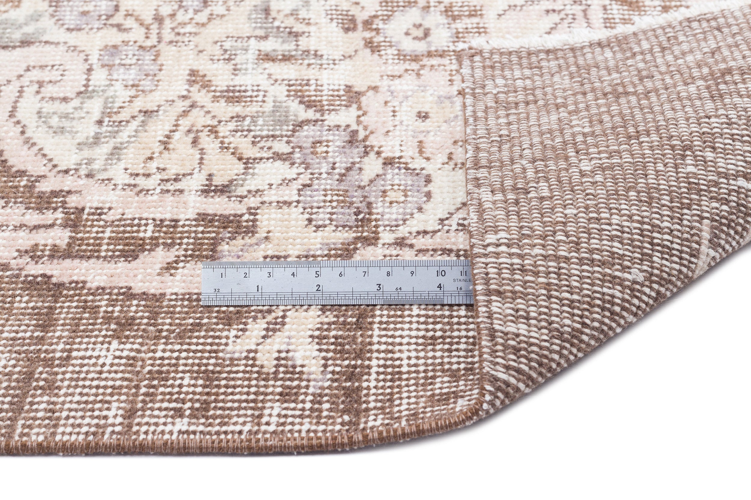 Kugea - Vintage Medallion Rug - 6'0 X 8'5