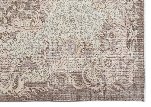 Load image 1 in gallery view. Kugea - Vintage Medallion Rug - 6'0 X 8'5